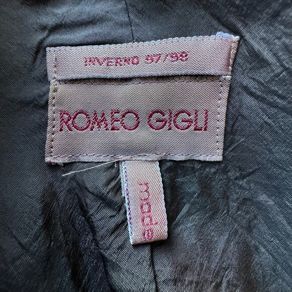 Vintage 90's ROMEO GIGLI Wool Brown Pin-stripe Blazer - Picture 4 of 8